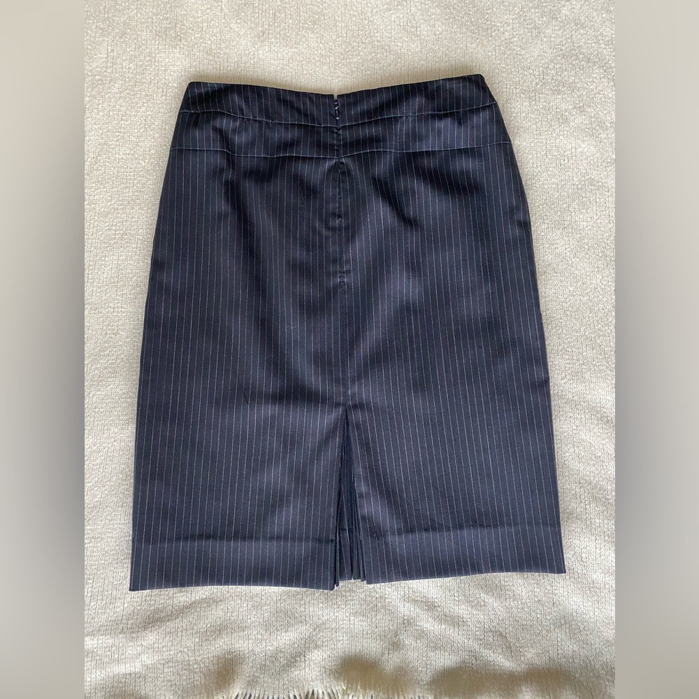 Club Monaco skirt, size 2